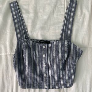 Striped crop top (PERFECT FOR SUMMER!)